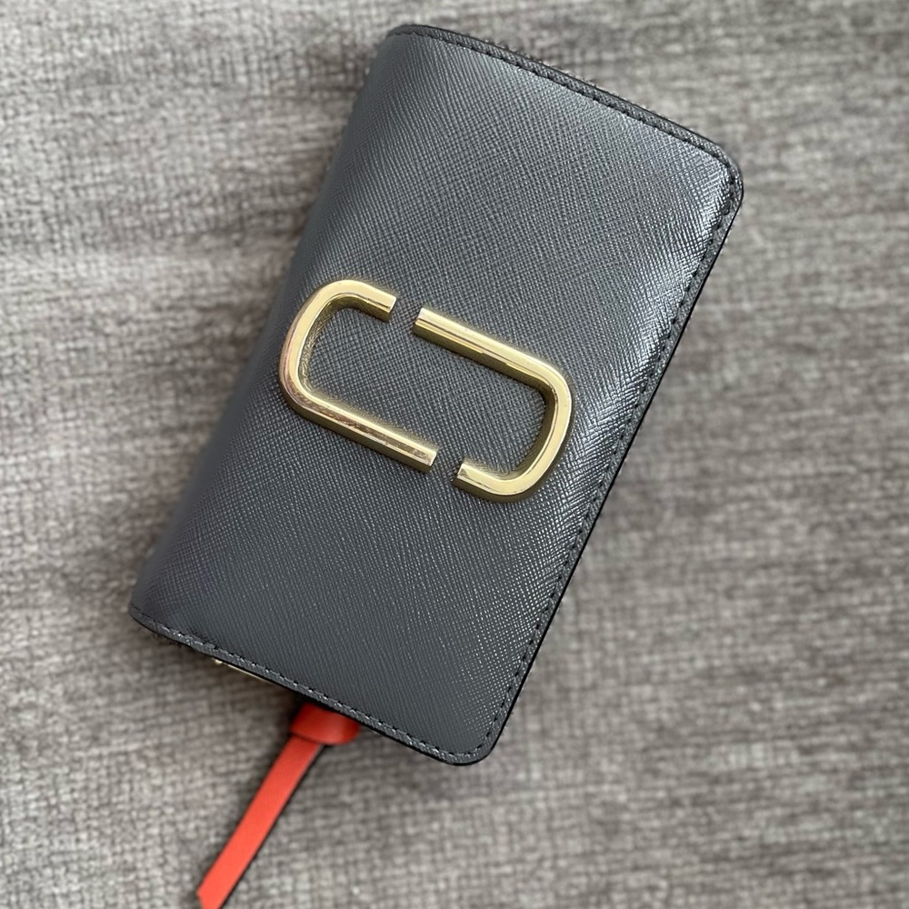 Marc Jacobs snapshot bifold wallet